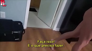 Mãe e filho no hotel de férias